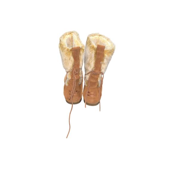 TOMS tan boots size 8.5 - Picture 1 of 5